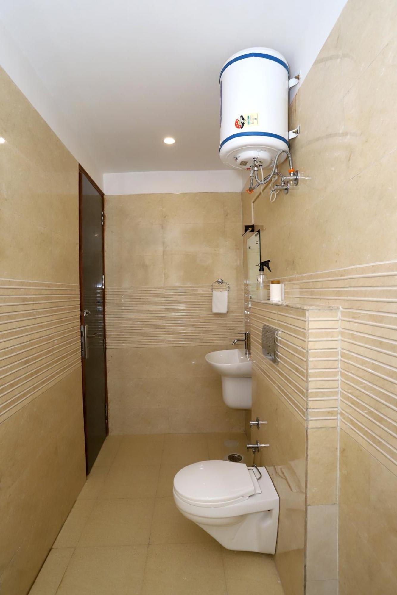Vrindavan Guest House Нью-Дели Экстерьер фото